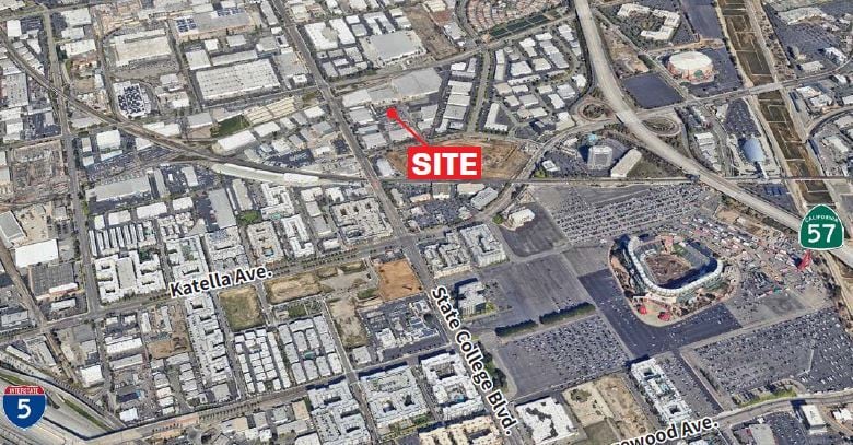 1551 S Page Ct, Anaheim, CA for lease - Primary Photo - Image 1 of 1