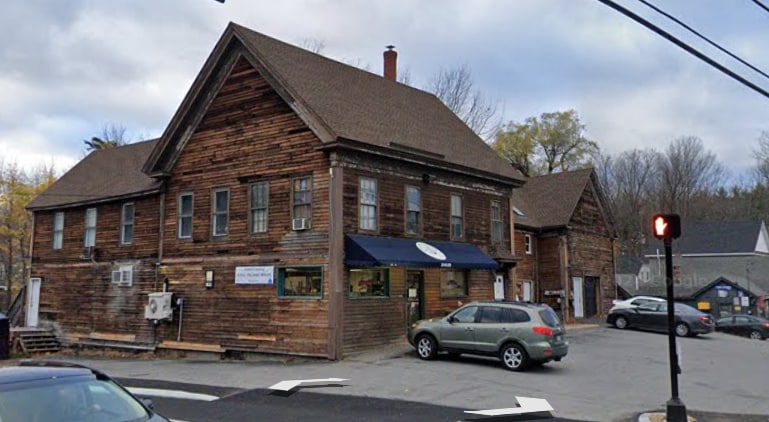 2 Chadborne Rd, Sebago Lake, ME for sale - Building Photo - Image 1 of 10