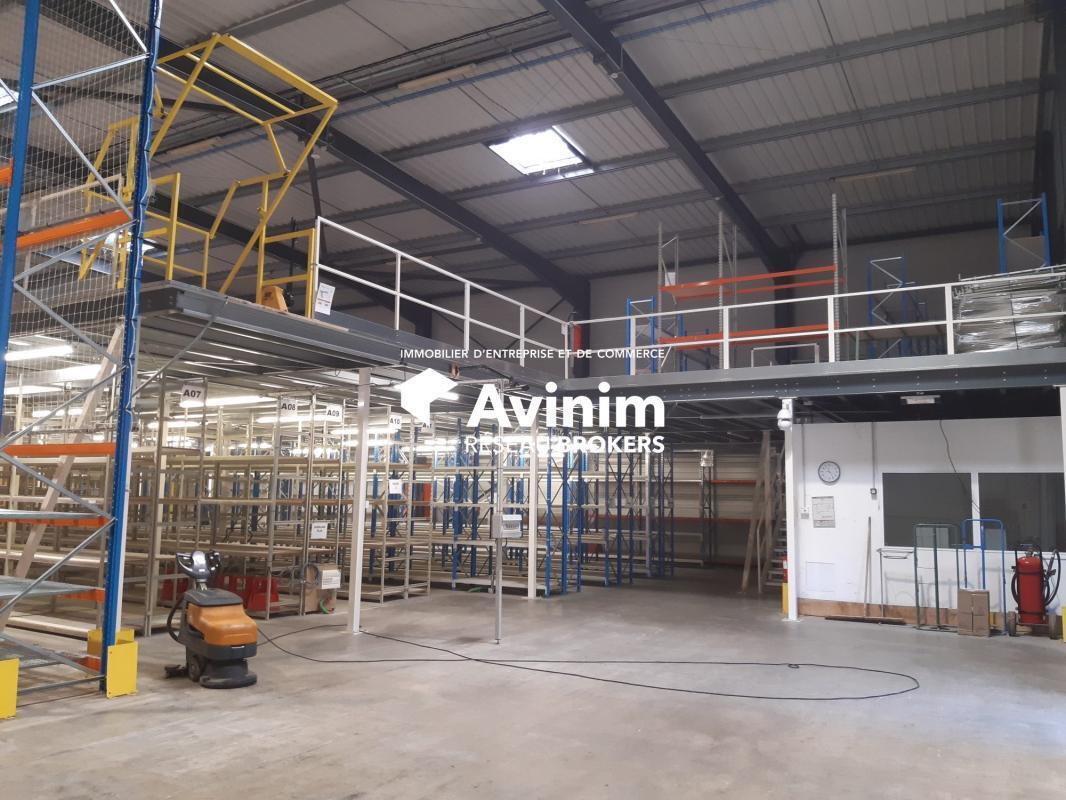 Industrial in Porte-de-Savoie for lease Building Photo- Image 1 of 10