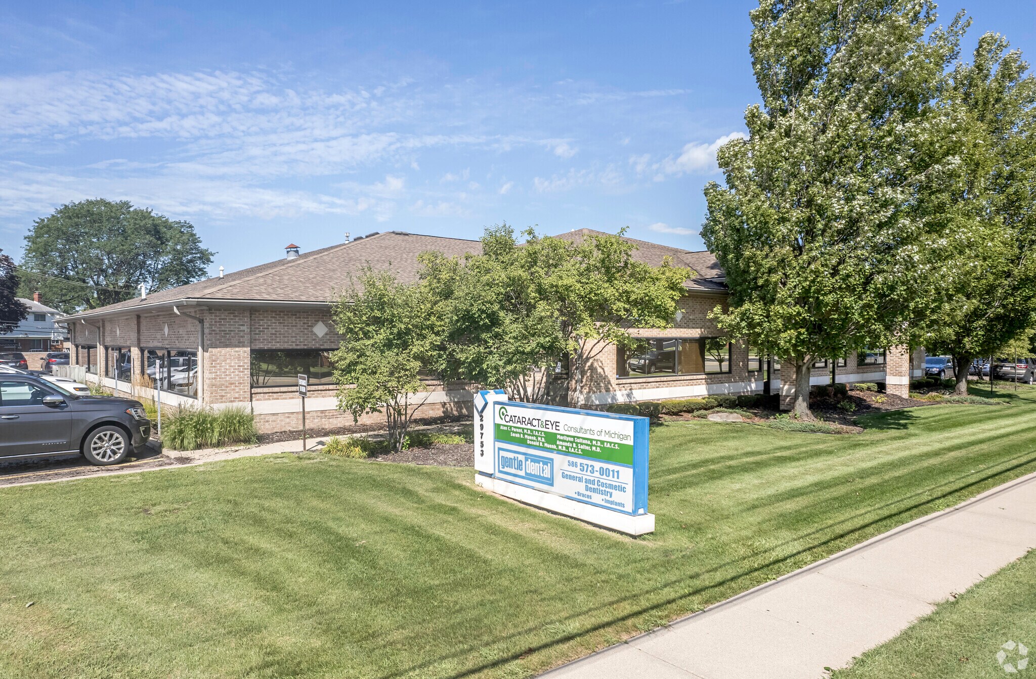 29753 Hoover Rd, Warren, MI à vendre Photo principale- Image 1 de 6