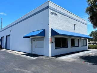 Plus de détails pour 1547-1561 SE South Niemeyer Cir, Port Saint Lucie, FL - Industriel à louer