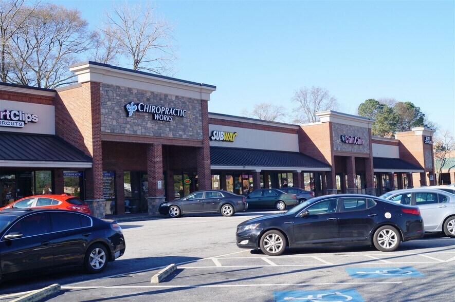 1715 Howell Mill Rd NW, Atlanta, GA à louer - Photo du bâtiment - Image 2 de 4