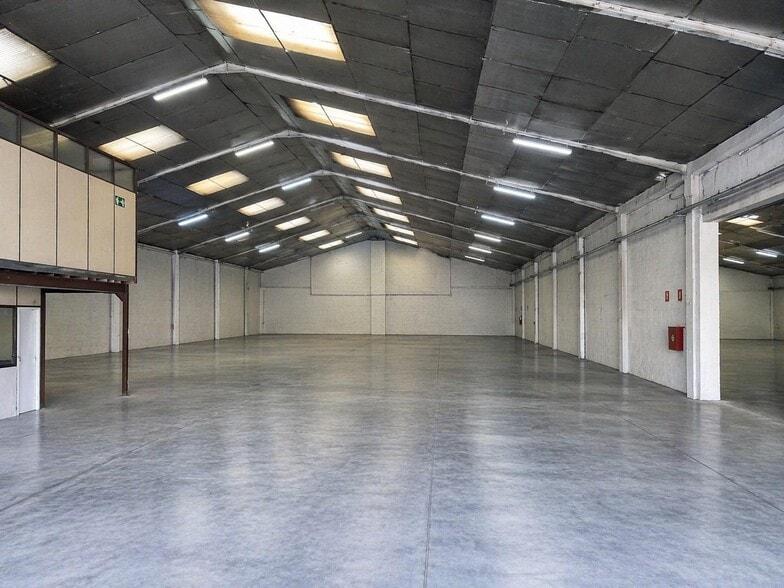 Industrial in Alaquàs, Valencia for lease - Building Photo - Image 1 of 10