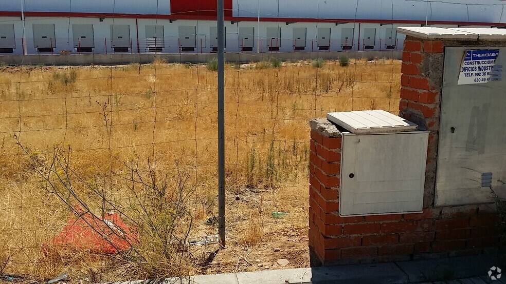 Calle Lope de Vega, 93, San Fernando de Henares, Madrid à vendre - Photo du bâtiment - Image 3 de 7