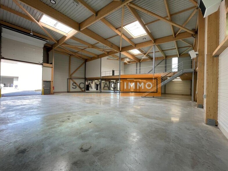 Flex in Chanteloup-en-Brie for sale - Interior Photo - Image 3 of 6
