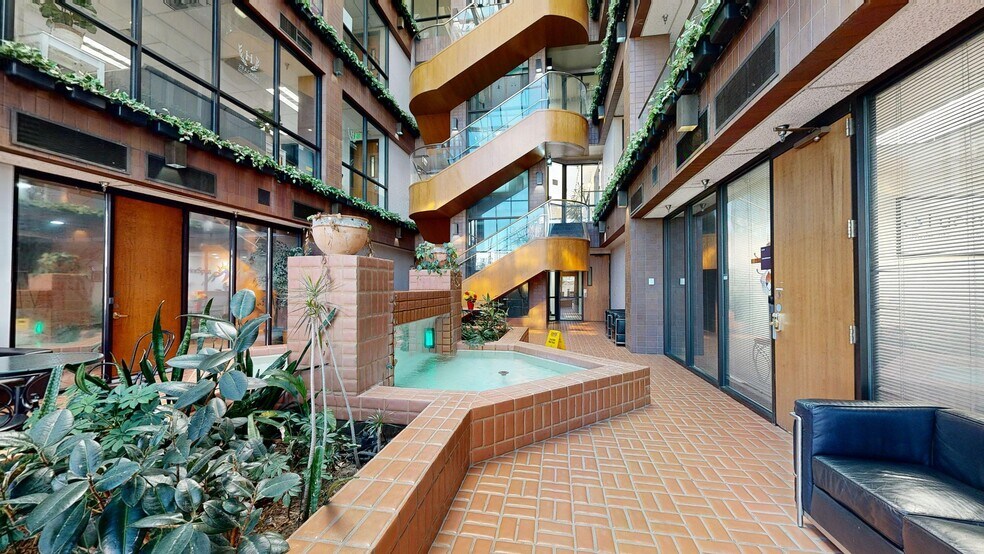 14707 E 2nd Ave, Aurora, CO à louer - Numérisation 3D de Matterport - Image 2 de 34