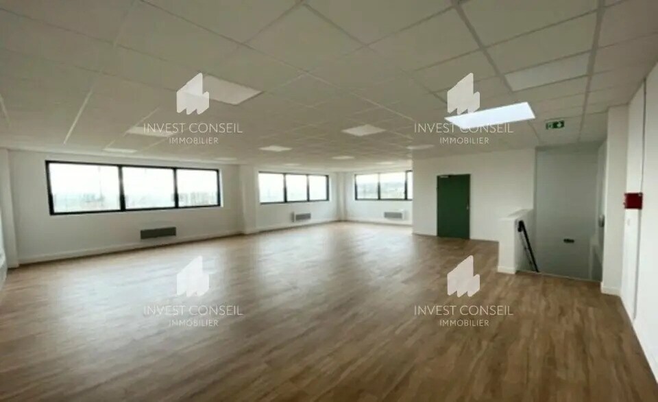 Local d'activités dans Louvres à vendre - Photo intérieure - Image 3 de 5