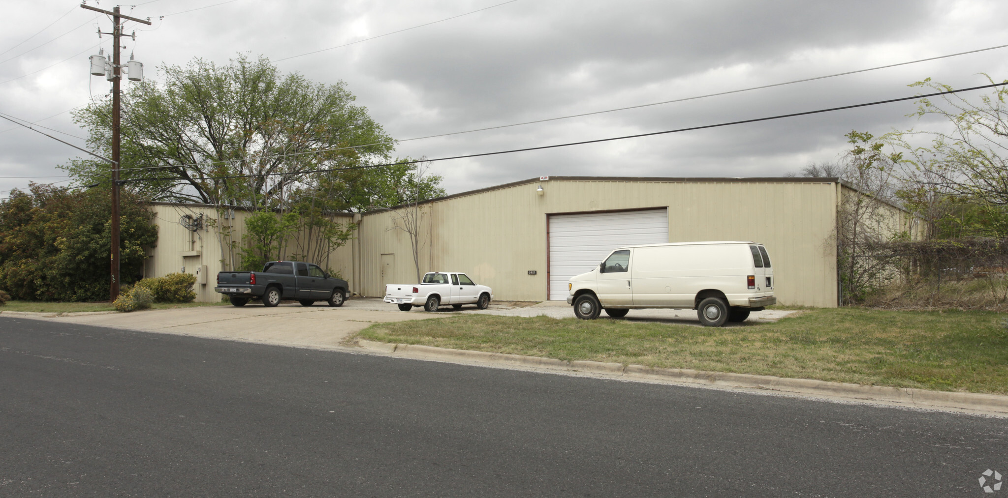 3412 4th St E, Austin, TX for lease Primary Photo- Image 1 of 5