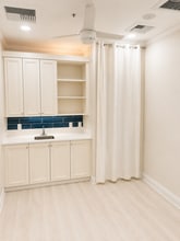 231-233 Grant Ave, San Francisco, CA for lease Interior Photo- Image 1 of 2