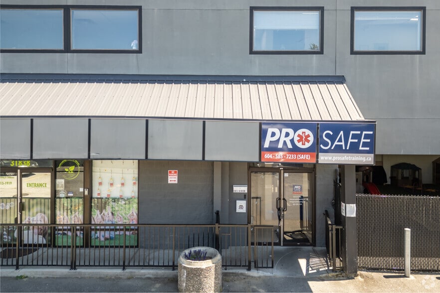 31838 S Fraser Way, Abbotsford, BC for lease - Building Photo - Image 2 of 4