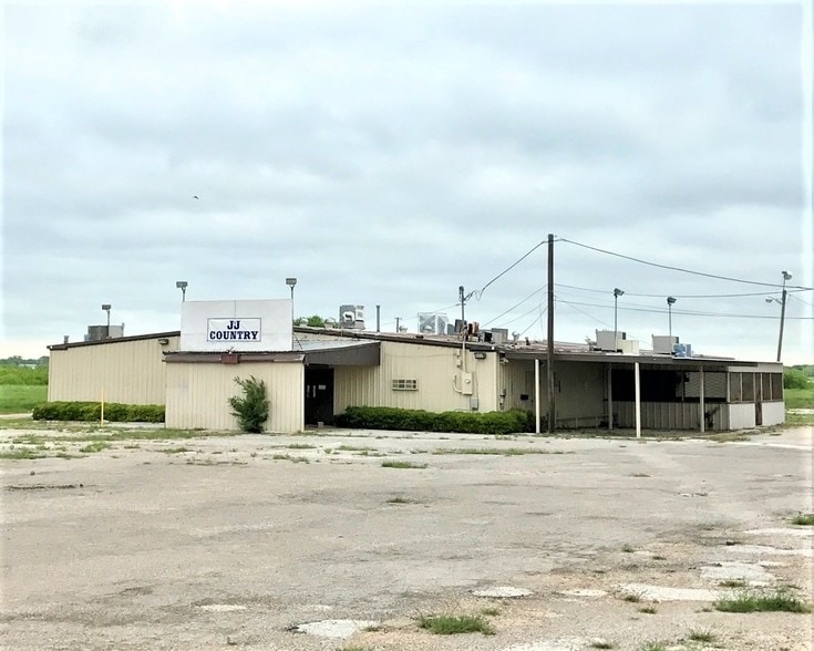 5029 Old Jacksboro Hwy, Wichita Falls, TX for sale - Building Photo - Image 3 of 12