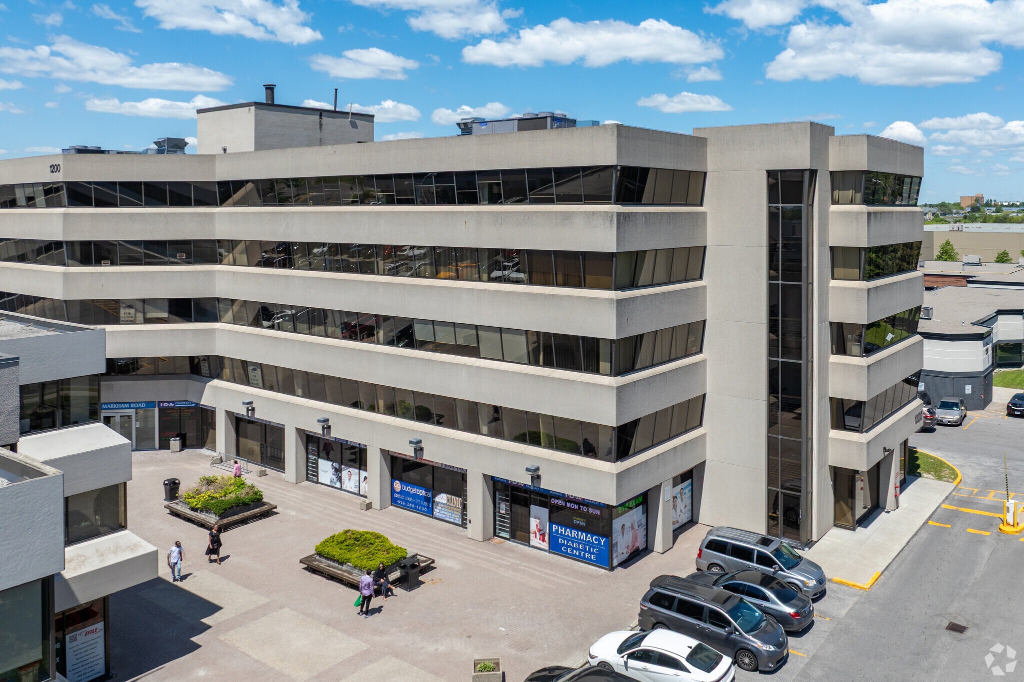 1200 Markham Rd, Toronto, ON à louer Photo principale- Image 1 de 3