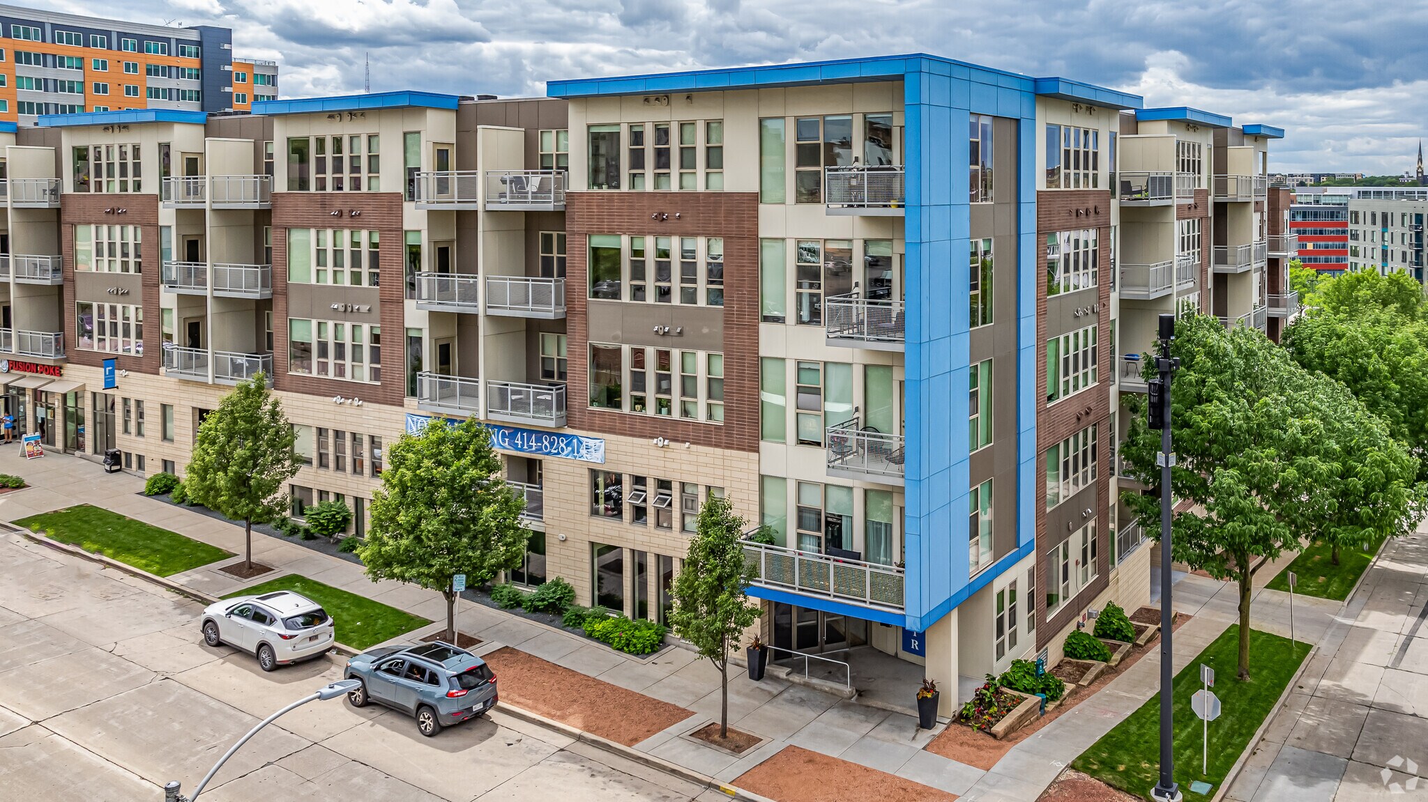 1437 N Jefferson St, Milwaukee, WI à louer Photo principale- Image 1 de 32