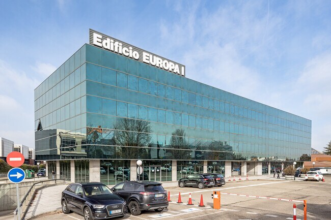 Plus de détails pour Avenida de Fuencarral, 24, Alcobendas - Bureau à louer