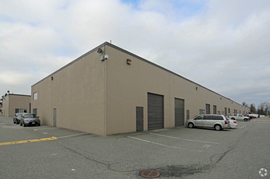 12448 82nd Ave, Surrey, BC à vendre - Photo du bâtiment - Image 2 de 21