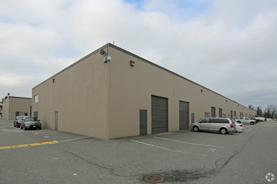 12448 82nd Ave, Surrey, BC à vendre - Photo du bâtiment - Image 3 de 5