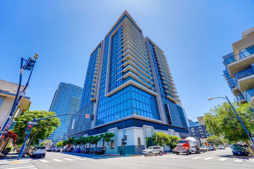 901 G Ave, San Diego, CA à louer - Photo du bâtiment - Image 1 de 2