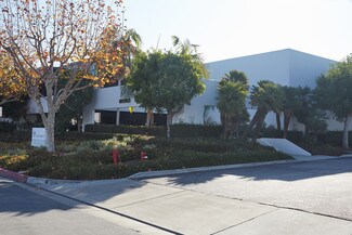 Plus de détails pour 6590 Darin Way, Cypress, CA - Industriel à louer