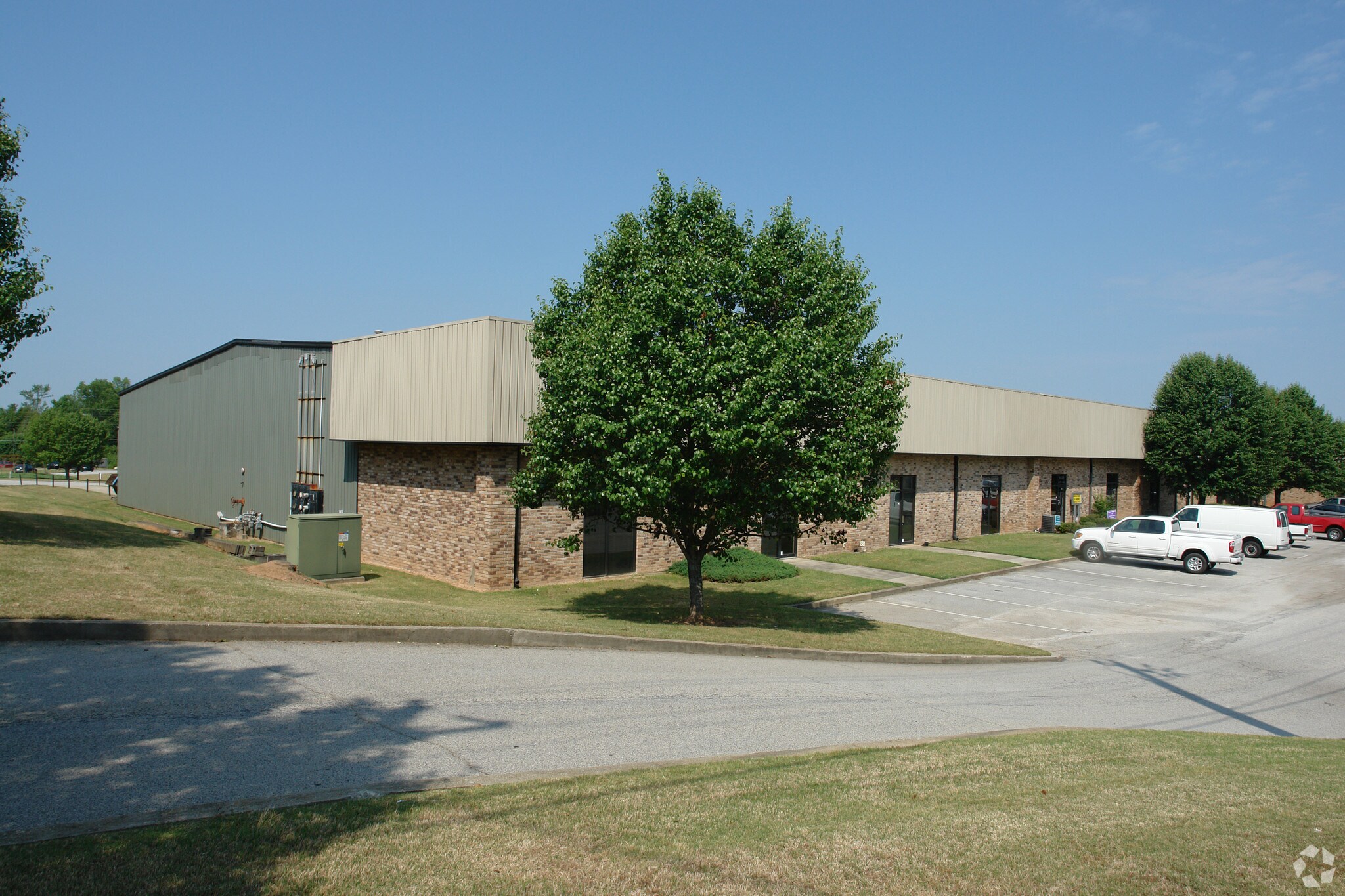 9529 S Main St, Jonesboro, GA à louer Photo du bâtiment- Image 1 de 6