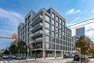 Plus de détails pour 2808 38th Ave, Long Island City, NY - Commerce de détail à louer