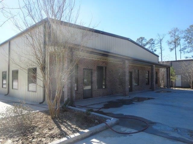 69185 Sky Brook Rd, Mandeville, LA for lease Primary Photo- Image 1 of 7