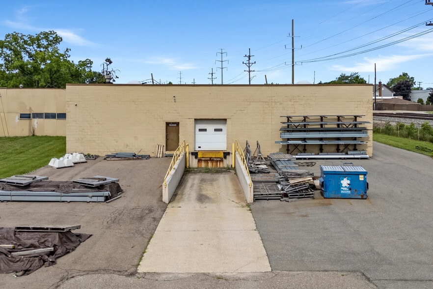 4045 Second St, Wayne, MI for sale - Building Photo - Image 3 of 5