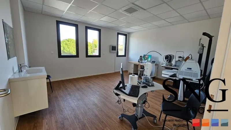 418 Avenue Georges Guynemer, Salon-de-Provence for lease - Building Photo - Image 2 of 13