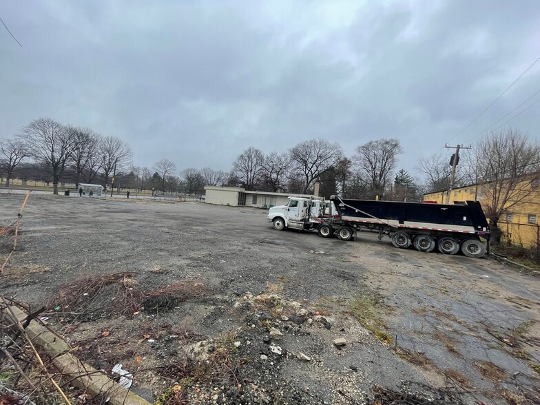 23861 W McNichols Rd, Detroit, MI à vendre - Photo du bâtiment - Image 3 de 17