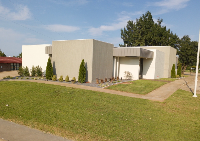 414 N Air Depot Blvd, Midwest City, OK for lease - Building Photo - Image 2 of 14