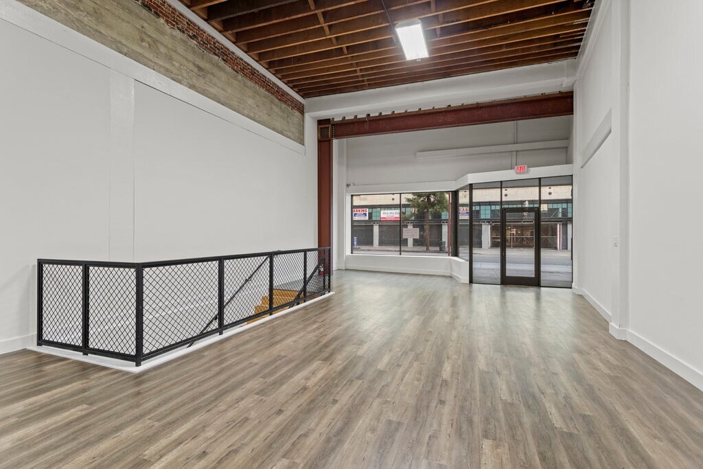 901-907 S Hill St, Los Angeles, CA for lease Interior Photo- Image 1 of 8