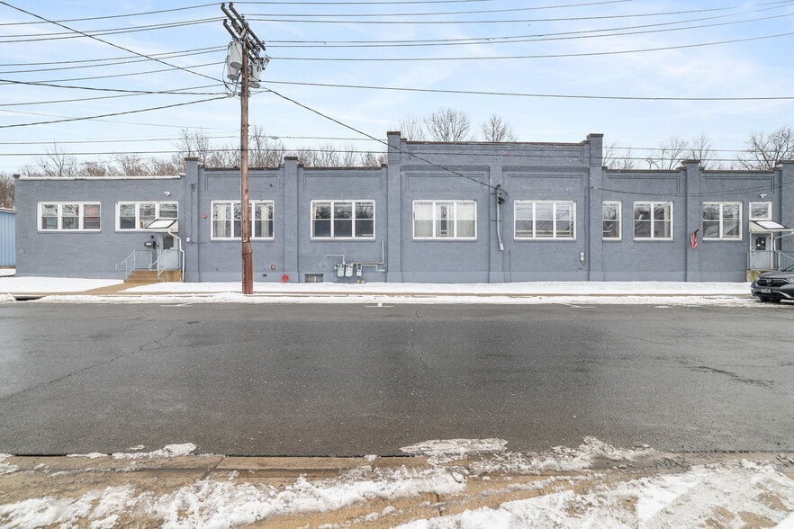 105-119 Sprague Ave, Middletown, NY for lease - Building Photo - Image 3 of 42