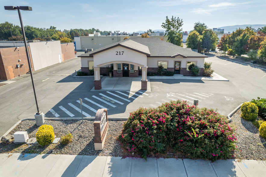 217 Torbett St, Richland, WA for sale - Building Photo - Image 1 of 1