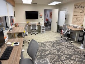 5051 Castello Dr, Naples, FL for lease Interior Photo- Image 2 of 5