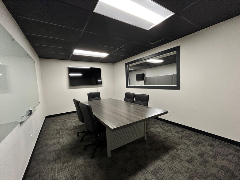 159 S Graham St, Stephenville, TX for lease - Building Photo - Image 1 of 9