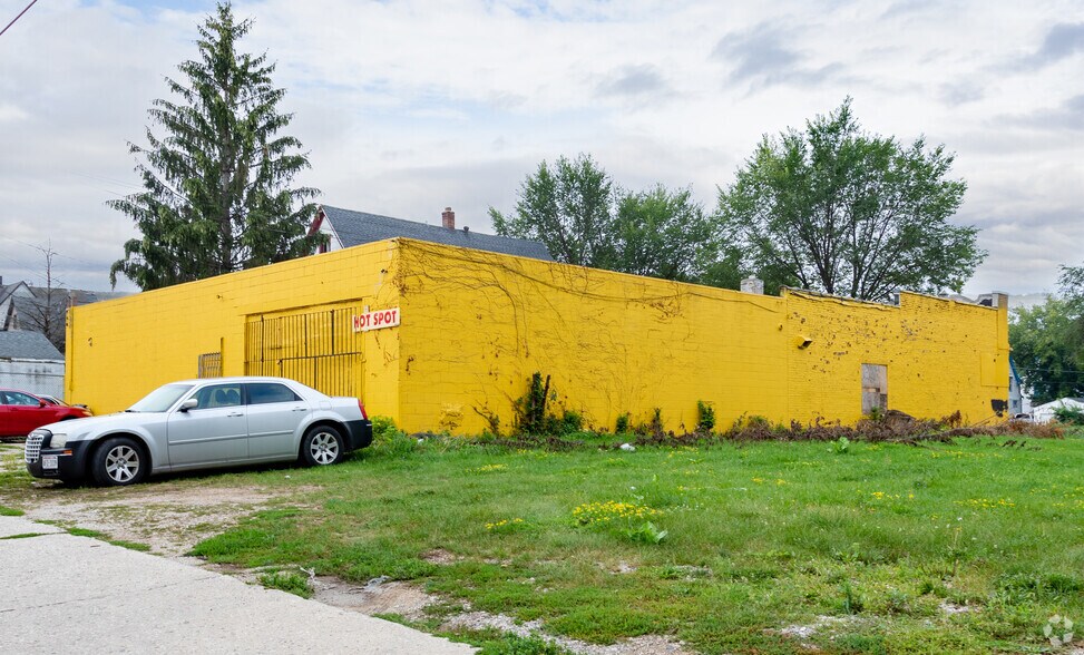 2532-2538 W Fond Du Lac ave, Milwaukee, WI à louer - Photo du bâtiment - Image 3 de 3