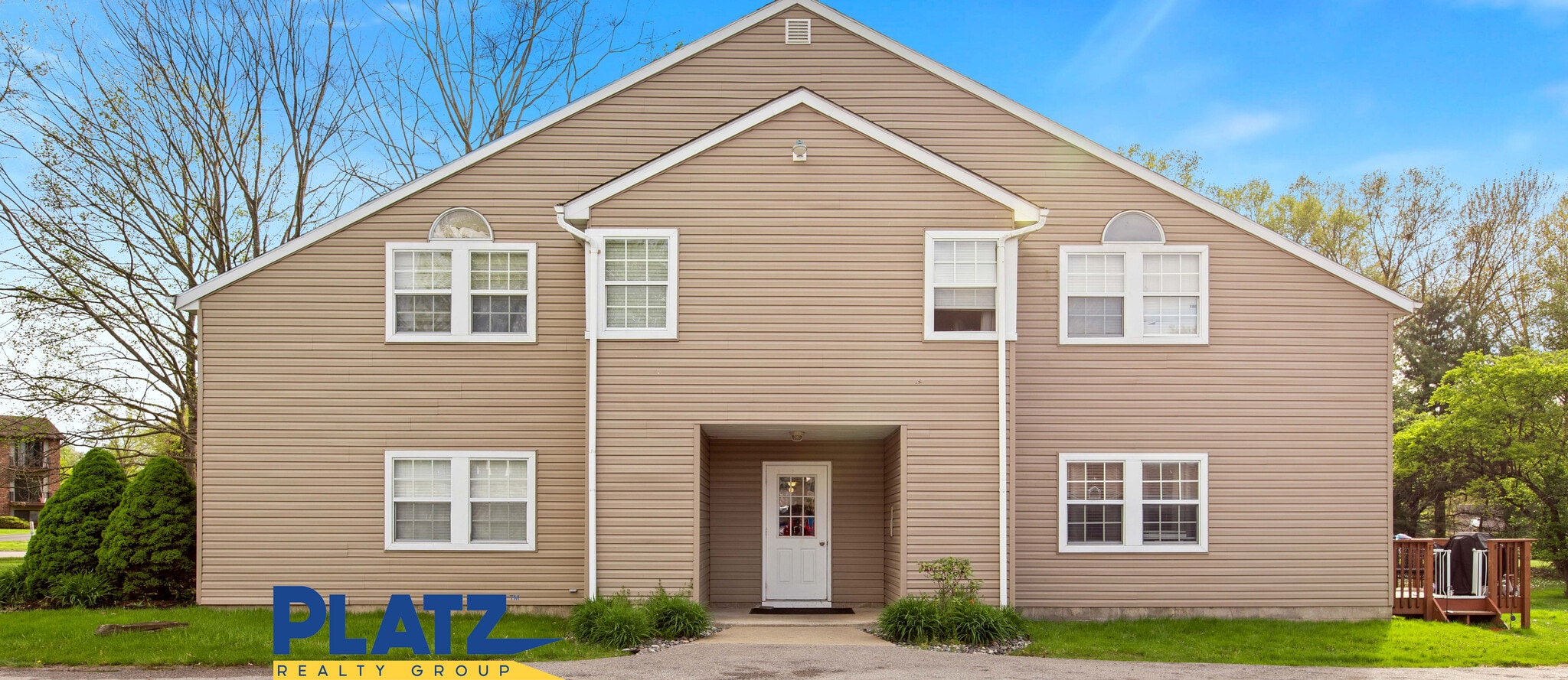 7430 Becky Ct, Youngstown, OH à vendre Photo principale- Image 1 de 17