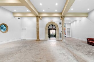 210 S Kenwood St, Glendale, CA for lease Interior Photo- Image 1 of 35