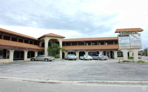 7217 Gulf Blvd, Saint Petersburg, FL for lease - Building Photo - Image 2 of 11