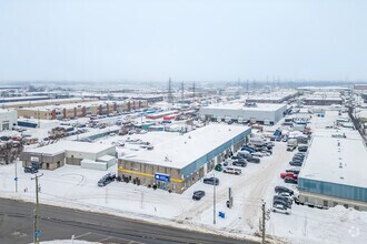 1580-1600 Boul Saint-Elzéar O, Laval, QC - Aérien  Vue de la carte