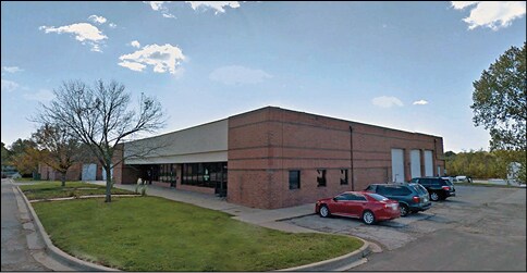 5893 Raytown Rd, Raytown, MO à louer Photo du bâtiment- Image 1 de 7
