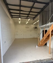 2300 Ferry St SW, Albany, OR à louer Photo intérieure- Image 2 de 6