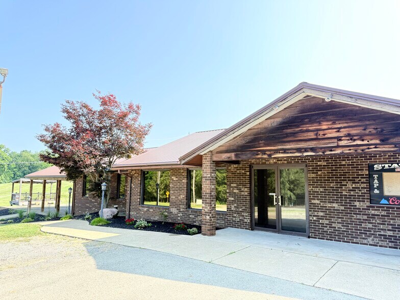 12318 State Highway 18, Conneaut Lake, PA à louer - Photo du bâtiment - Image 1 de 26