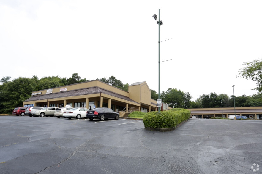 377 W Pike St, Lawrenceville, GA à louer - Photo du bâtiment - Image 2 de 2