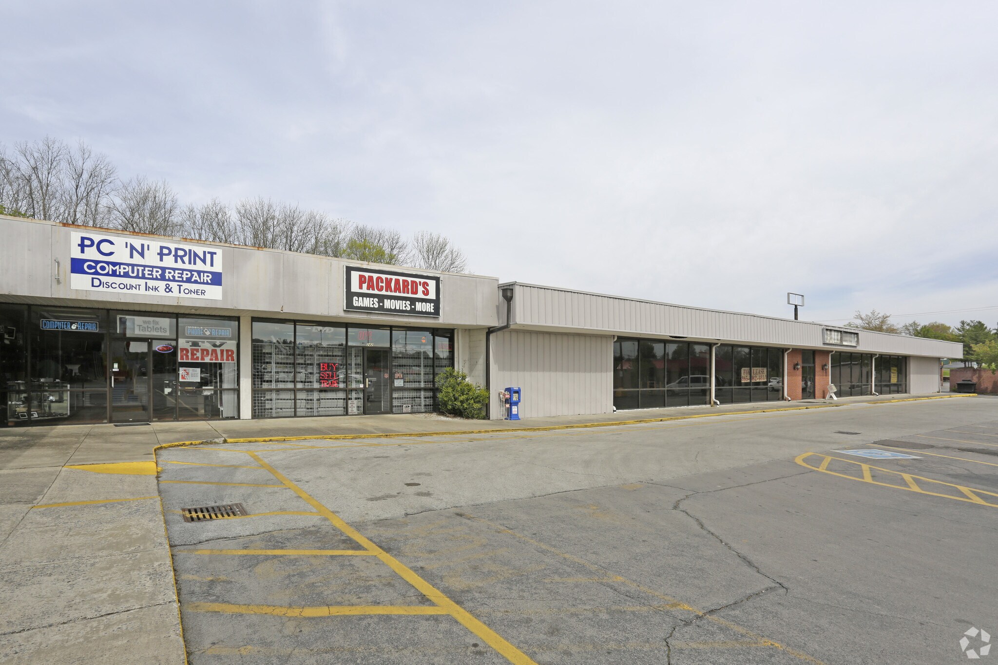 216-246 S Illinois Ave, Oak Ridge, TN à vendre Photo du bâtiment- Image 1 de 7