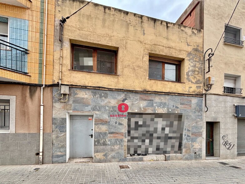 Commerce de détail dans Badalona, Barcelona à vendre - Photo du bâtiment - Image 1 de 5