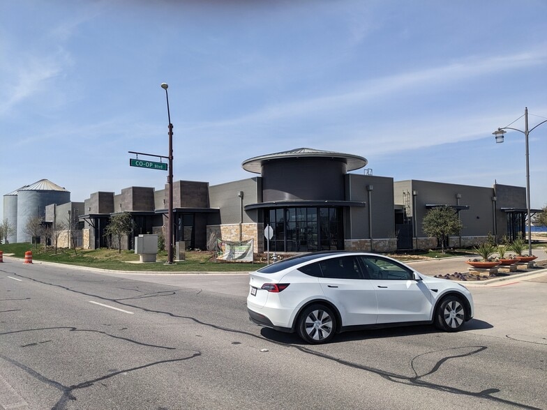 Highway 79, Hutto, TX for lease - Building Photo - Image 2 of 25