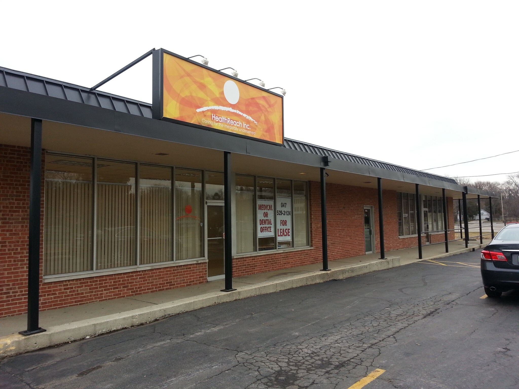 155 N Seymour Ave, Mundelein, IL for lease Building Photo- Image 1 of 13