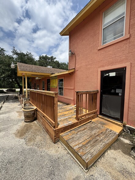 916 E Borgfeld Dr, San Antonio, TX for sale - Building Photo - Image 3 of 10