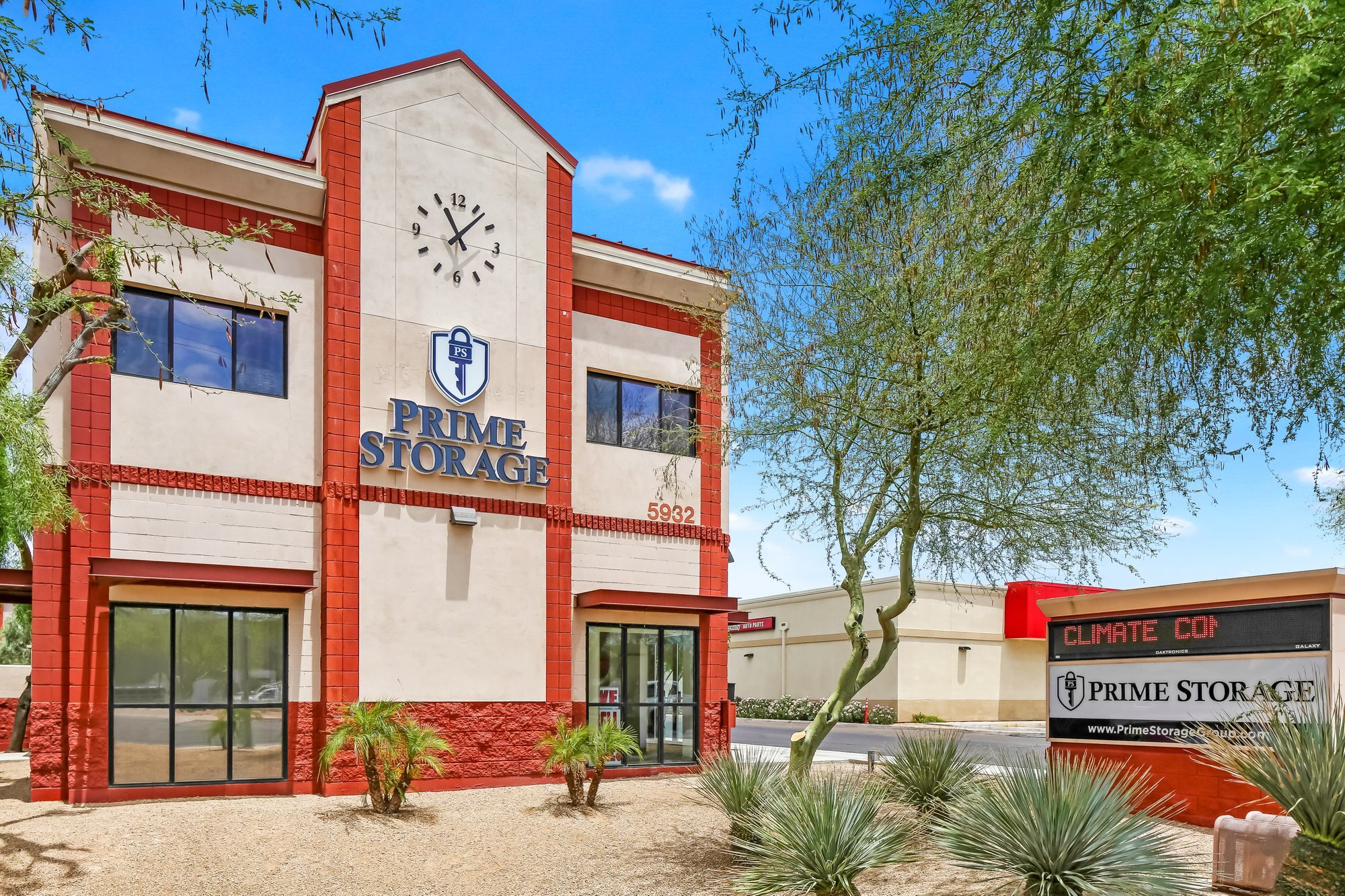 5932 E Brown Rd, Mesa, AZ à louer Photo du bâtiment- Image 1 de 2