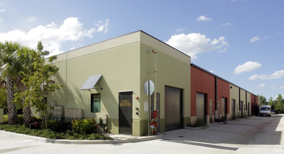 2895 Jupiter Park Dr, Jupiter, FL à vendre - Photo du bâtiment - Image 2 de 2